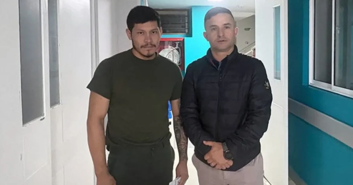 Soldat columbian răpit a fugit 4 zile prin munți după ce și-a dezarmat paznicul